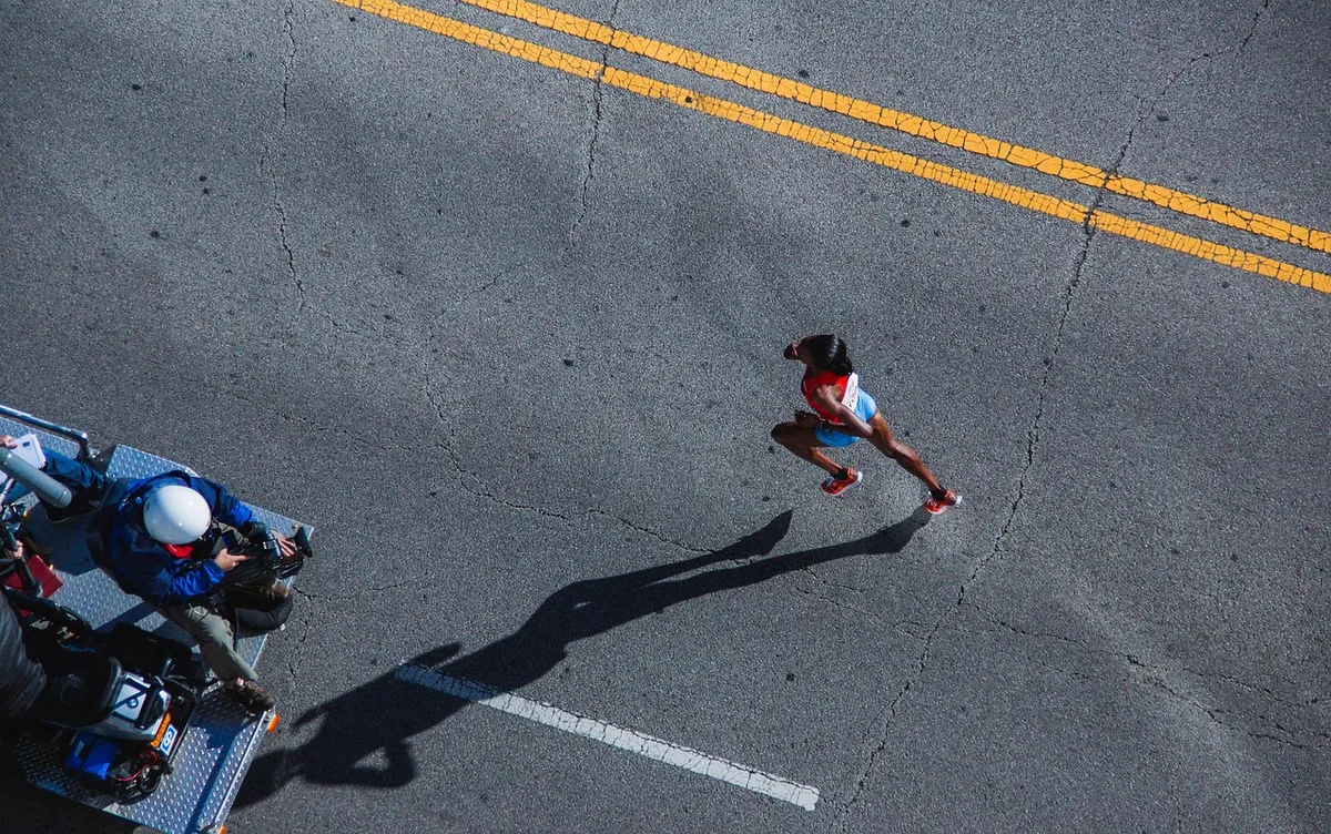 Běžci během maratonu